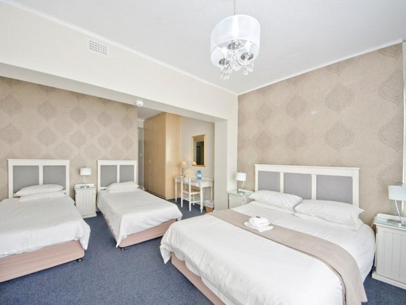 The Russel Hotel Knysna Eksteriør billede