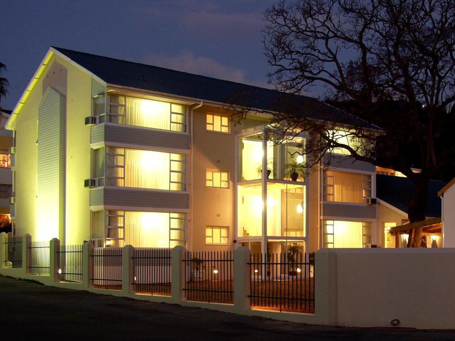 The Russel Hotel Knysna Eksteriør billede